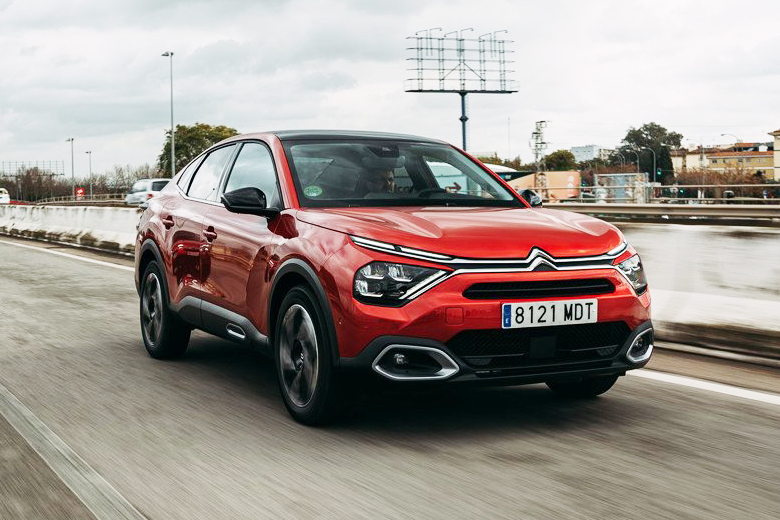 Opel Astra veiklos nuoma