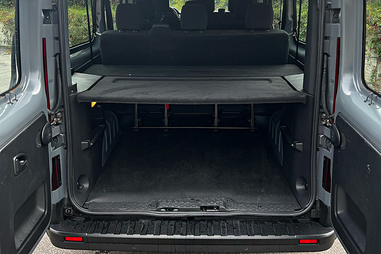 Renault TRAFIC nuomojama masina