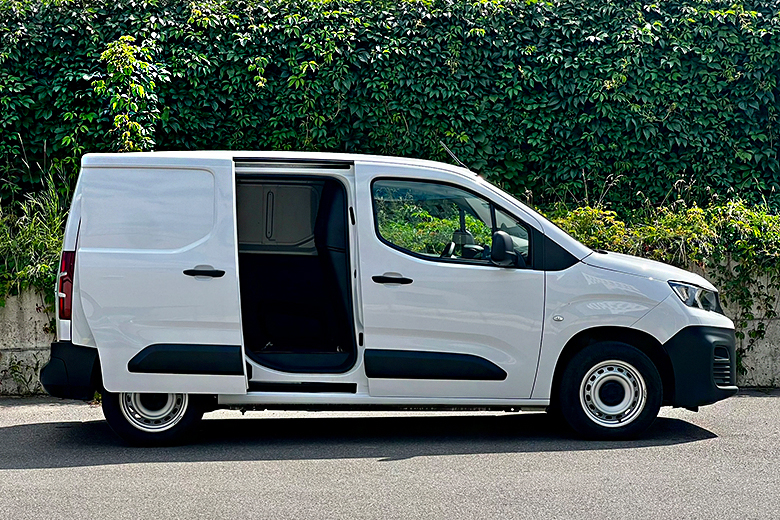 Peugeot PARTNER nuomojama masina