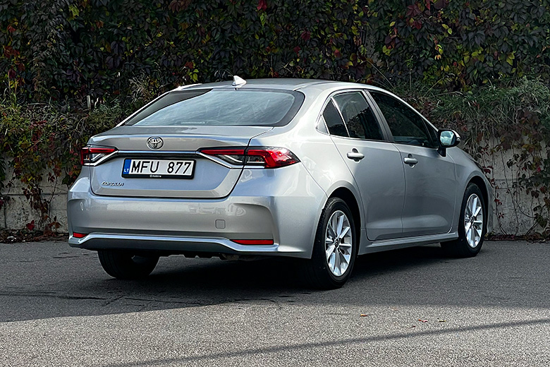 Toyota COROLLA nuomojama masina