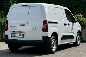 Peugeot PARTNER nuomojama masina