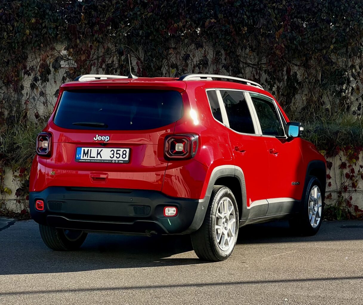 Jeep RENEGADE nuomojama masina