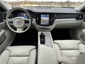 Volvo V60 nuomojama masina