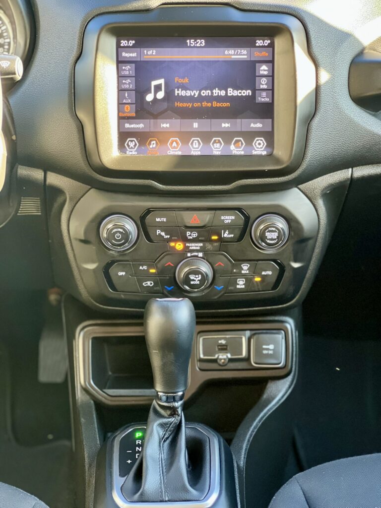 Jeep RENEGADE nuomojama masina