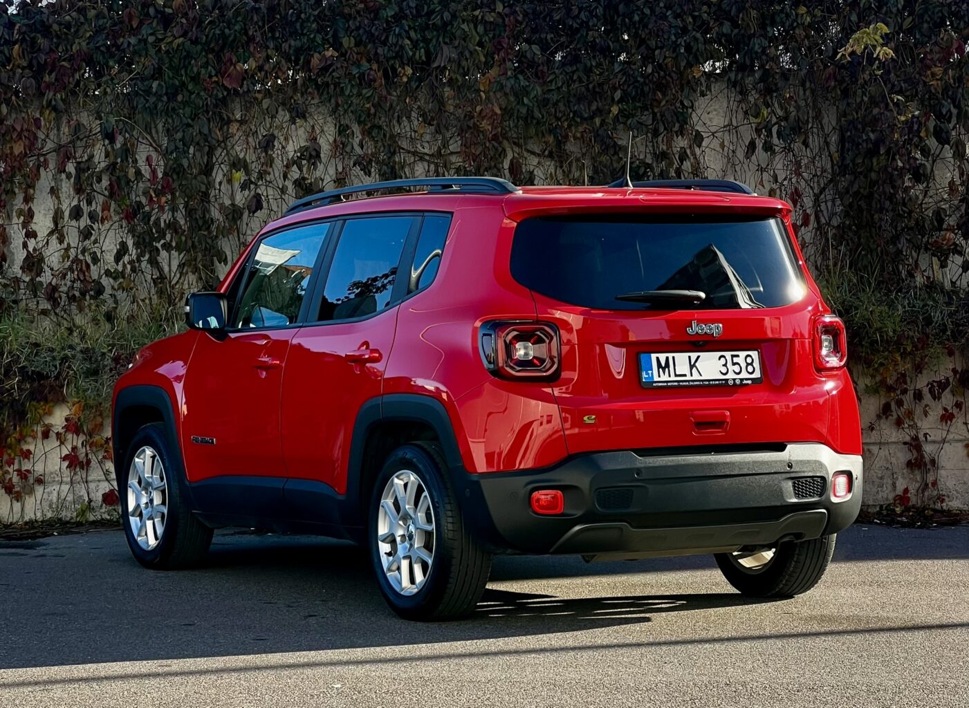 Jeep RENEGADE nuomojama masina