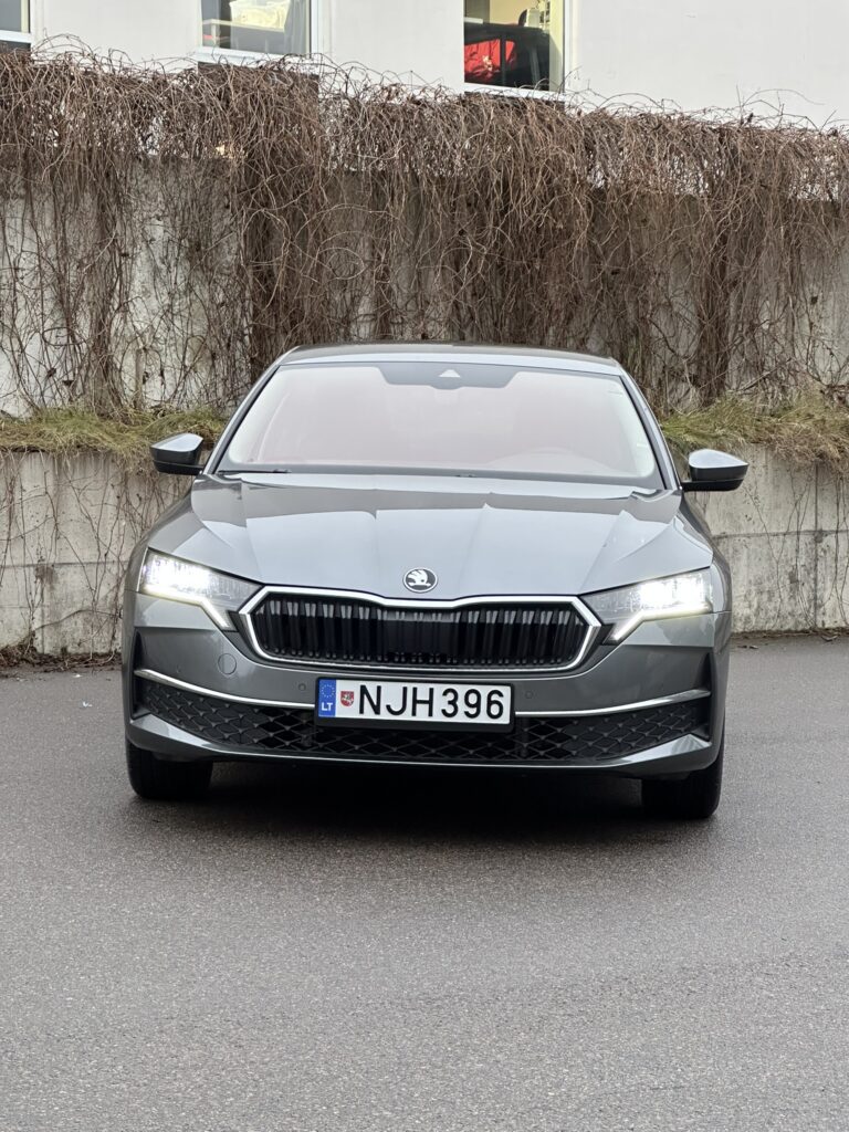 Skoda OCTAVIA nuomojama masina