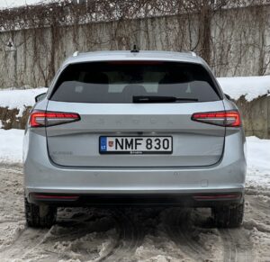 Skoda SUPERB nuomojama masina
