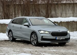Skoda SUPERB nuomojama masina