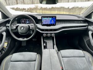 Skoda SUPERB nuomojama masina