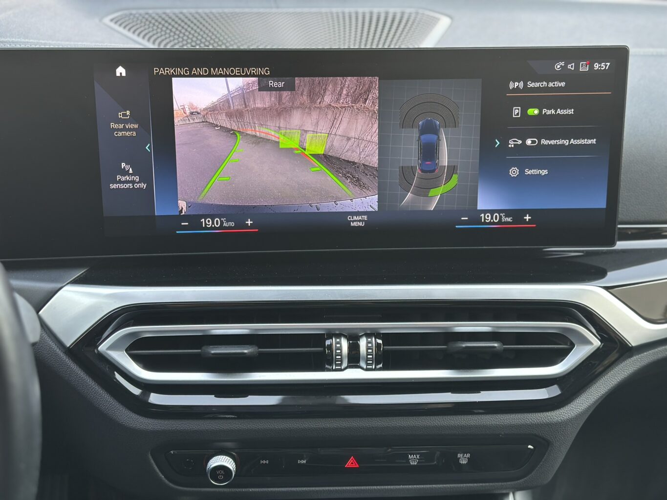 BMW i4 nuomojama masina