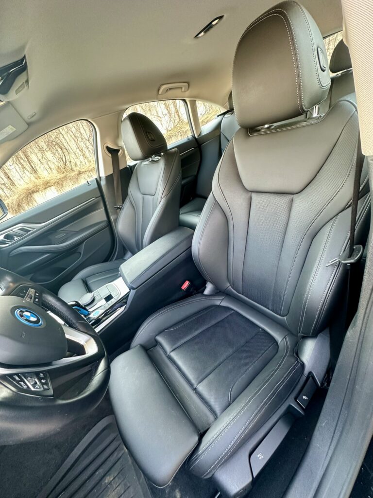 BMW i4 nuomojama masina